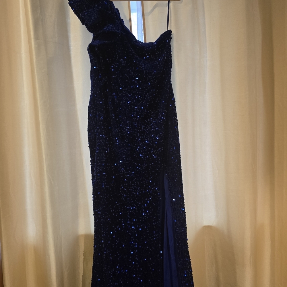 Elegant One Shoulder Blue Dress - Picture 2 of 8